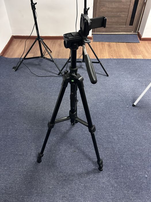 Продам штатив 9000тнг