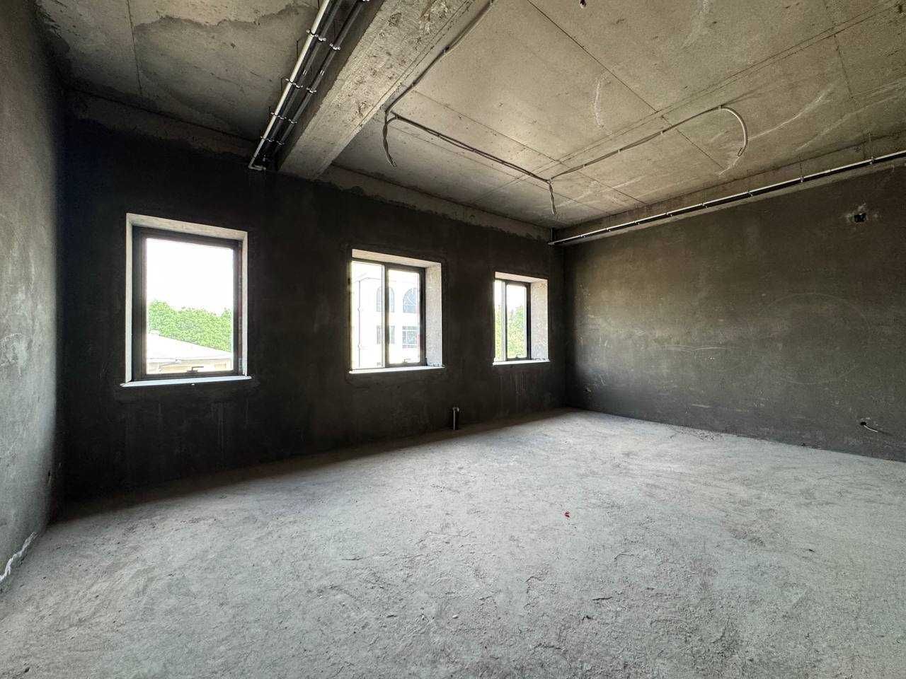 Продается Здание, 4-этажа, 3.000 м2, Лабзак (87648)