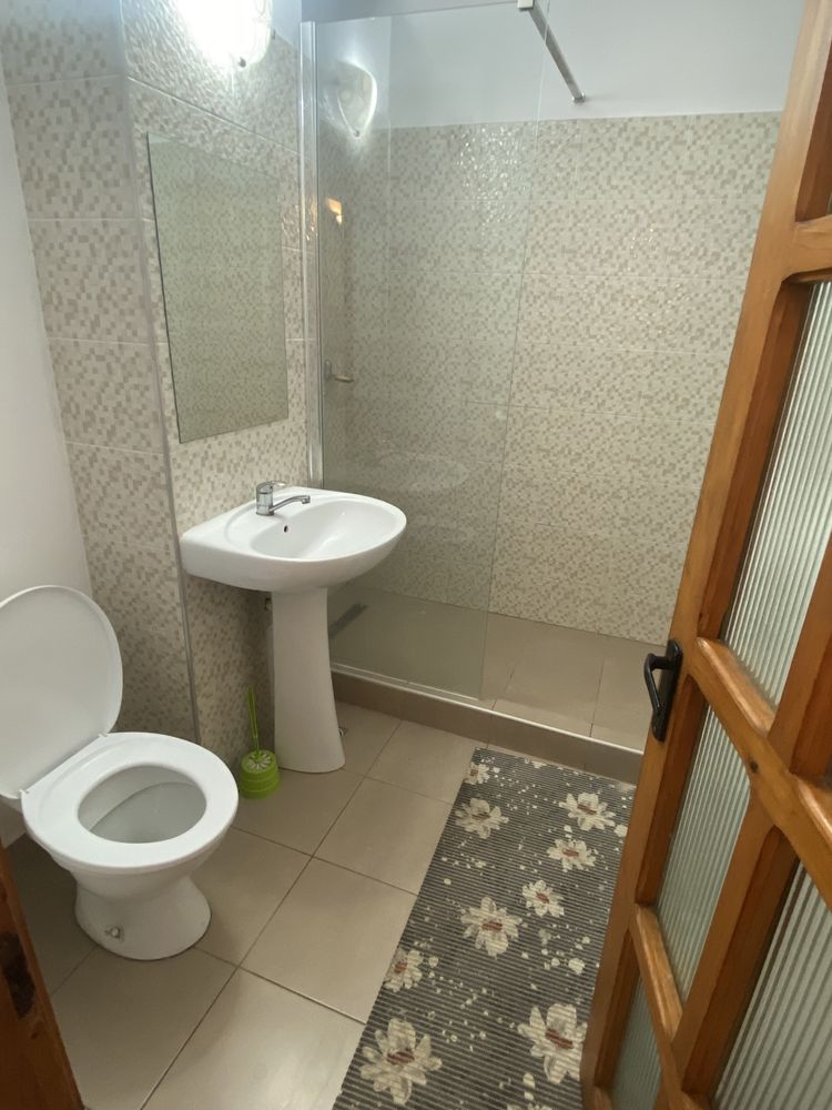 Inchiriez apartament 3 camere