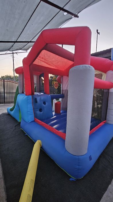 Castel gonflabil Happy Hop Big House