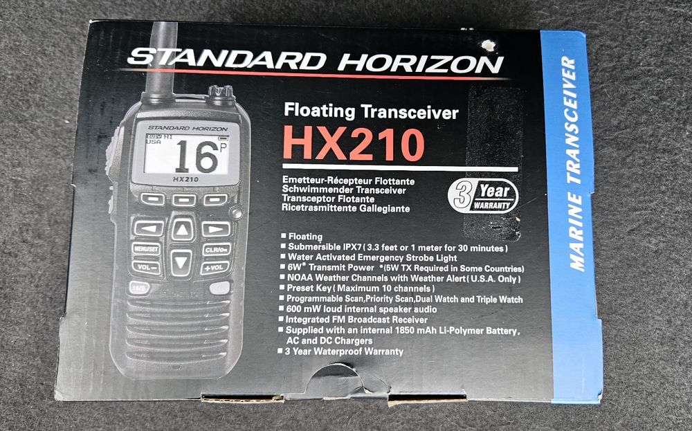Радиостанция Horizon HX210