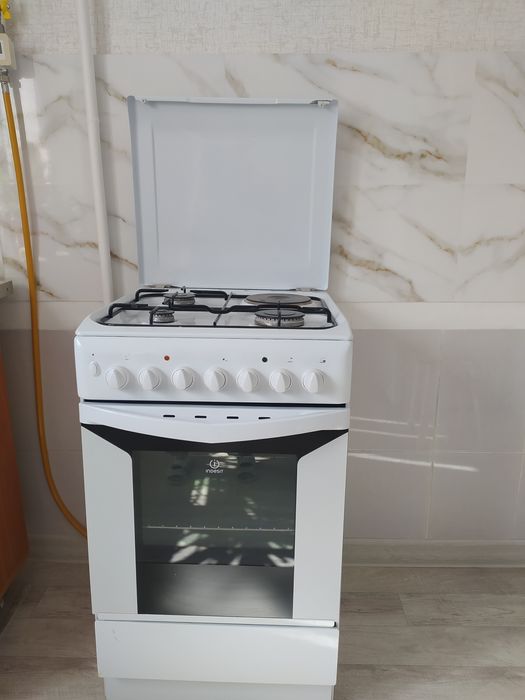 Продам газплиту.