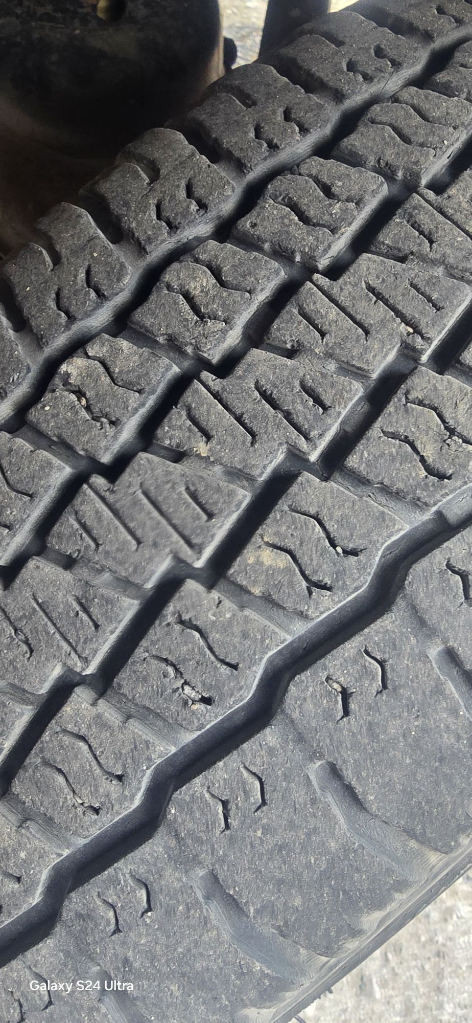 Продам шины на газель Triangle TR646