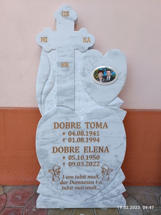 Monumente funerare - Cruci din marmura