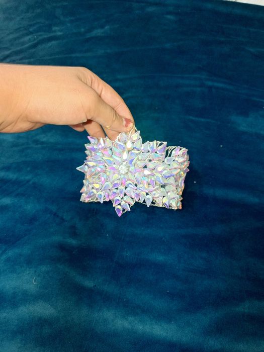 Xrustal toshlik diadema