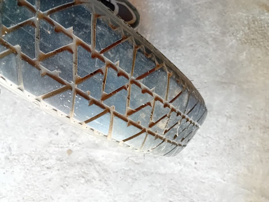 Cauciuc slim de rezerva