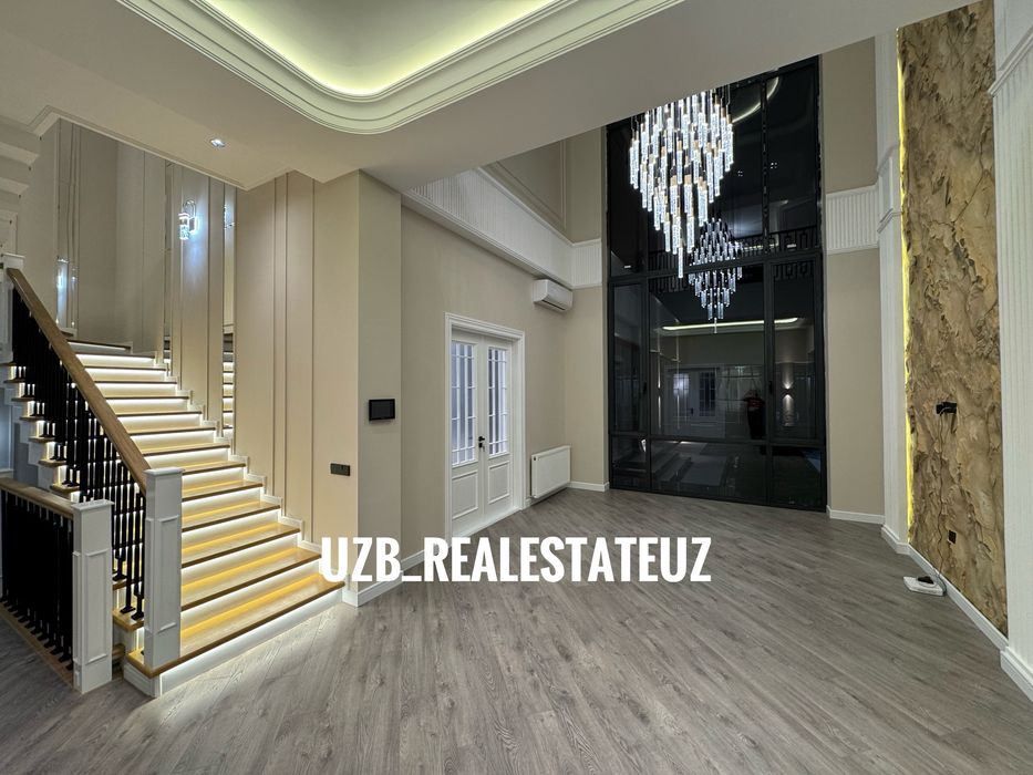 Ор-р: Центр Луначарский Продается Новый Евро Дом!!! 5.соток 500м2