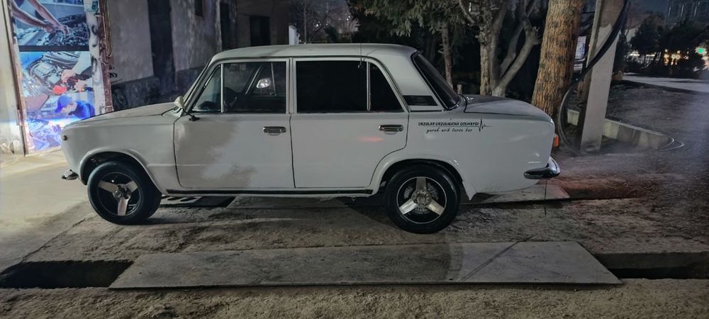 Vaz 21011 injektor