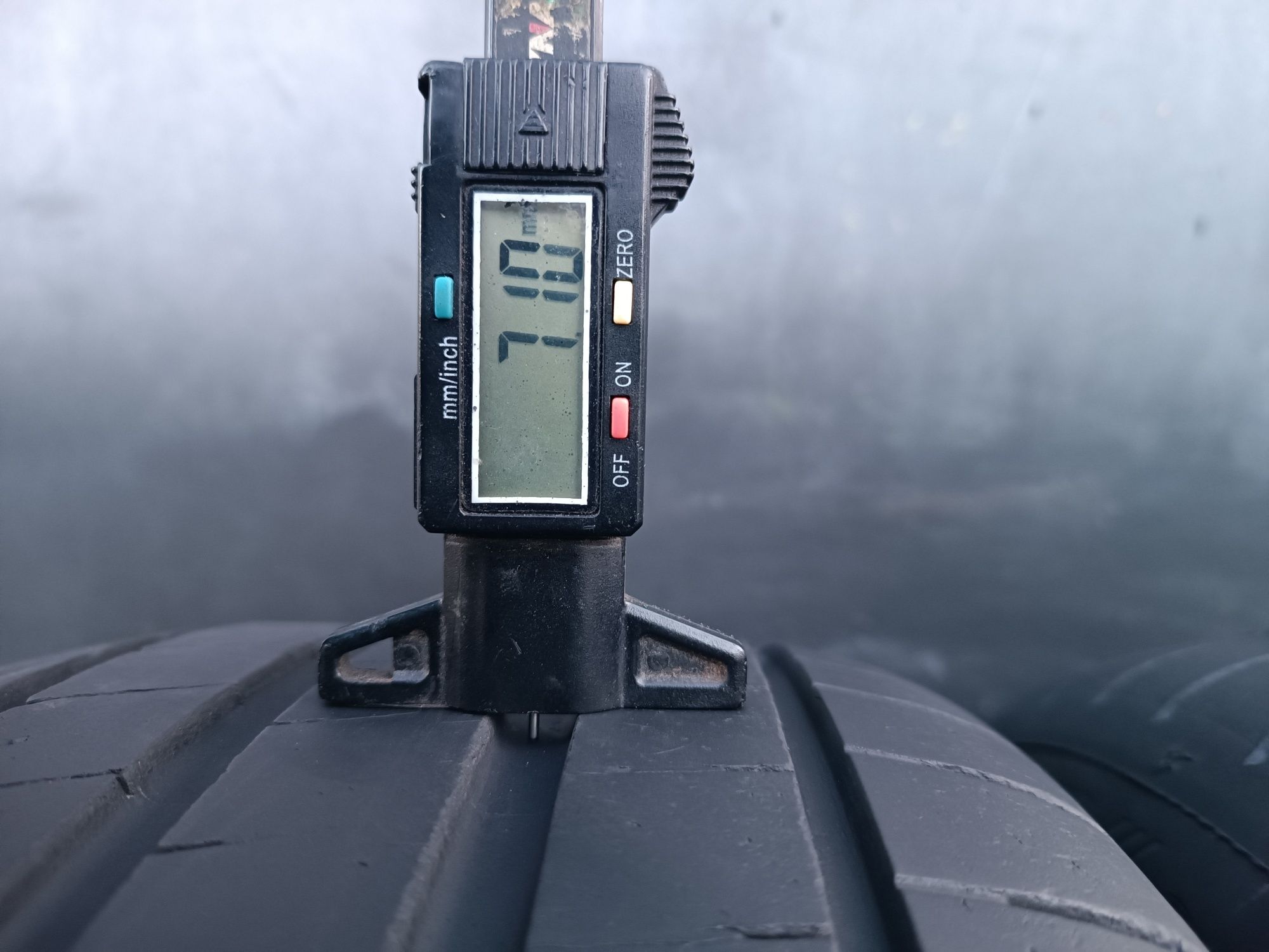 225/45/17 Goodyear Дот 0424