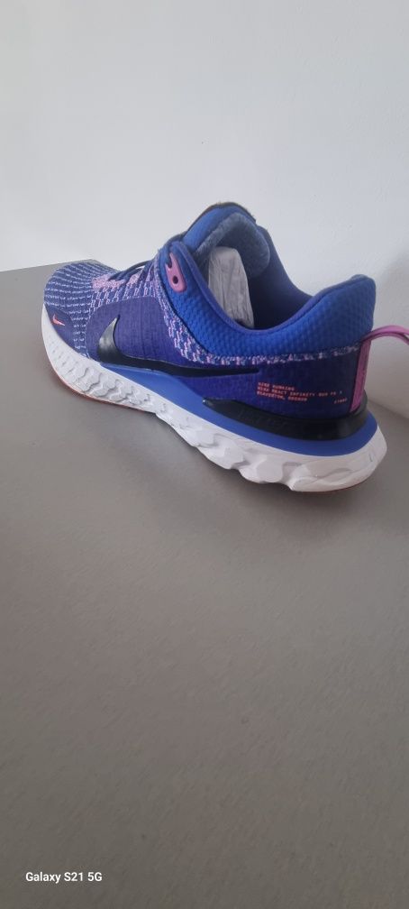 Мъжки маратонки Nike react