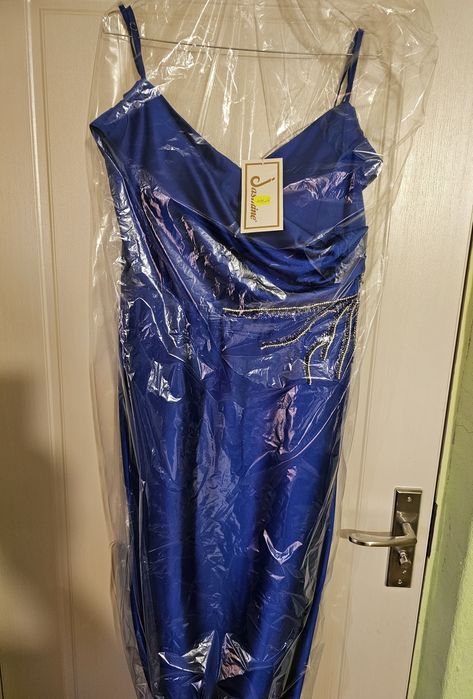 Rochie eleganta  rosu ferari din tafta de calitate