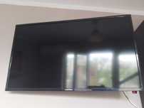 Продавам запазен и работещ телевизор Краун 32"