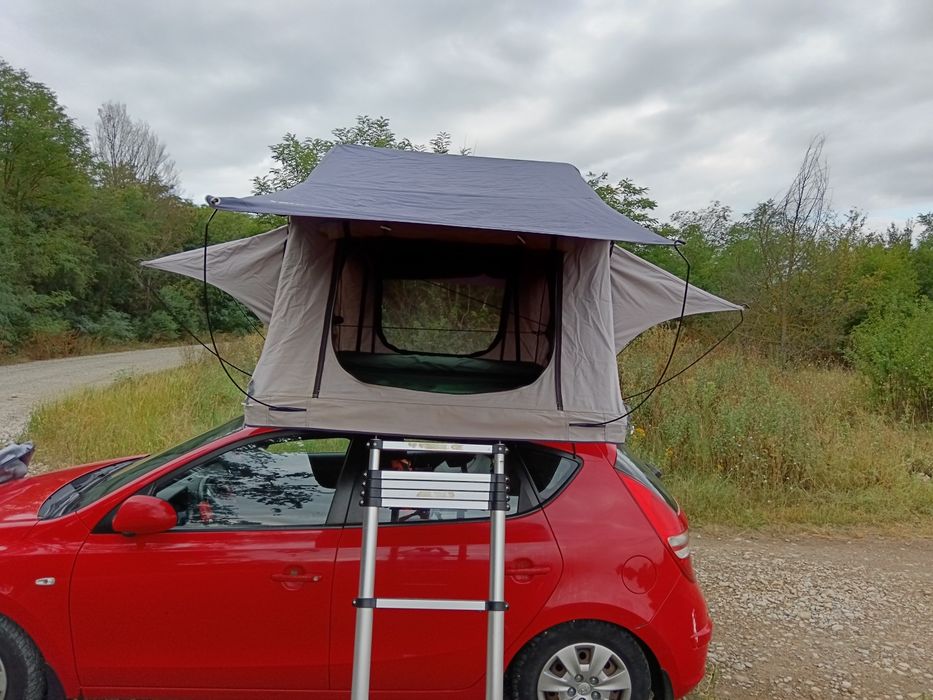 Cort pe mașină (utilizat)