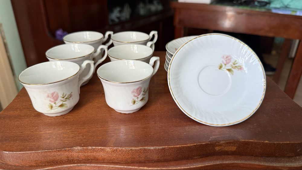 Set cesti  cu farfurii portelan vintage