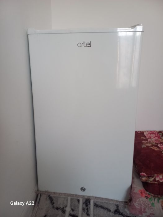 Кир машинка деярли янги 2млн ,  холодильник 1 млн,  шкаф 1300минг соти