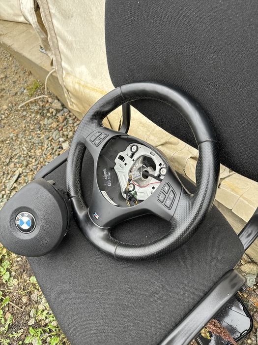 Volan complet cu airbag BMW E90 E91 E92 E93 pachet M Sport