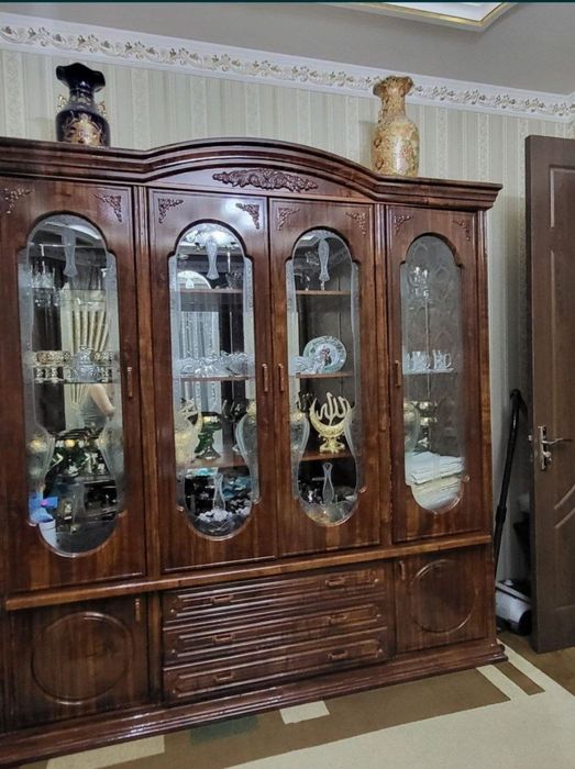 Горка сервант б/у