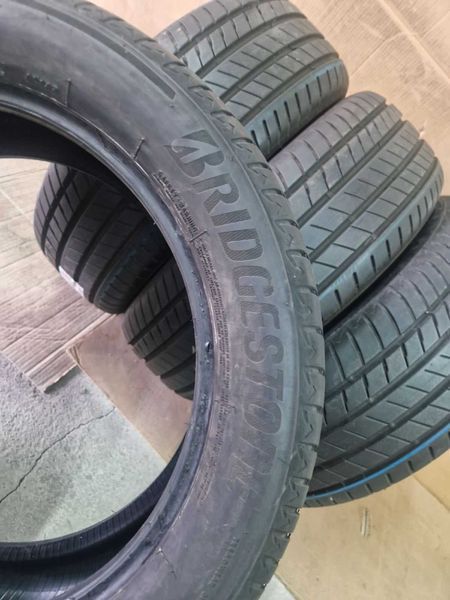 4 Bridgestone R19 245/50
летни гуми DOT4919