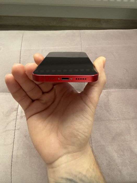 iPhone 13 rosu 128gb