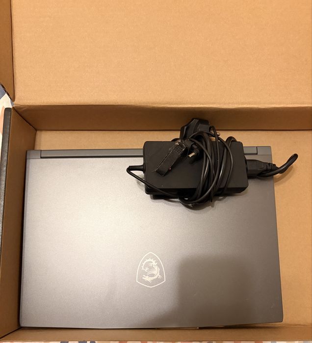 Laptop gaming msi thin15.  PRET FIX‼️‼️