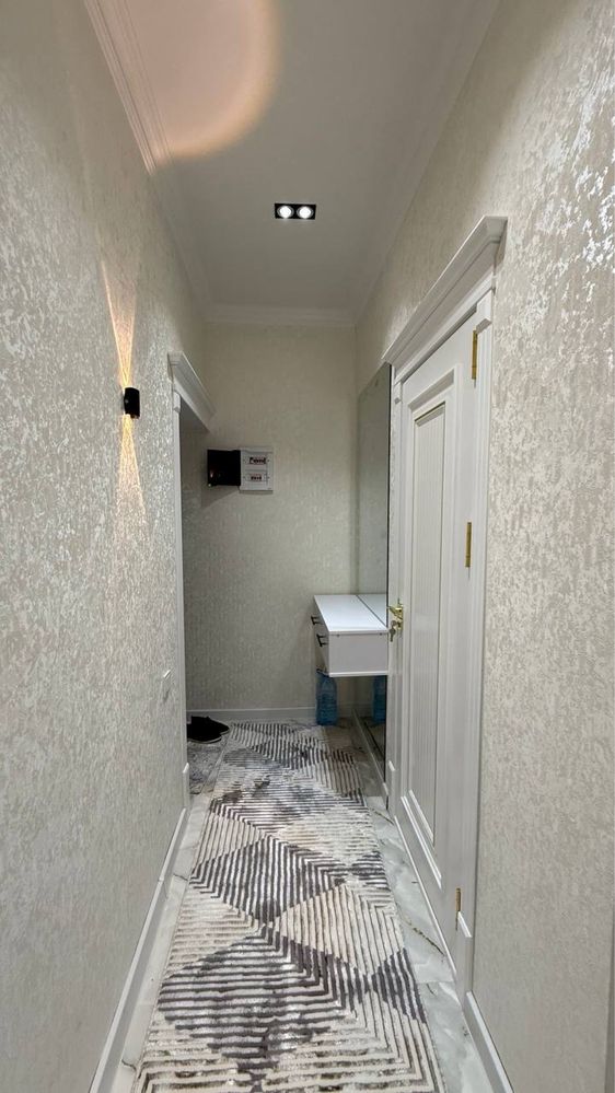 Продается 2 ком. Квартира площадью 38 кв.м. В Вокзале на 2 этаже