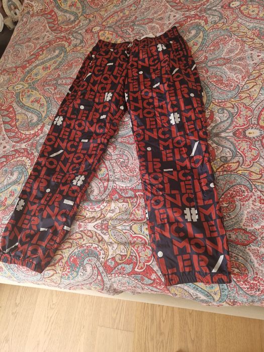 Pantaloni moncler
