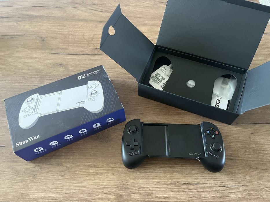 Контролер за мобилни игри