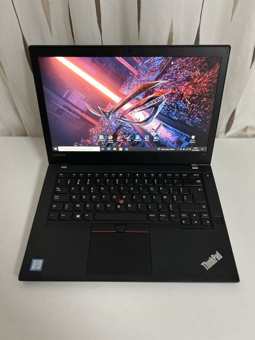 Laptop Lenovo| procesor i7gen7| 8gb ram ddr4| SSD M2 256gb