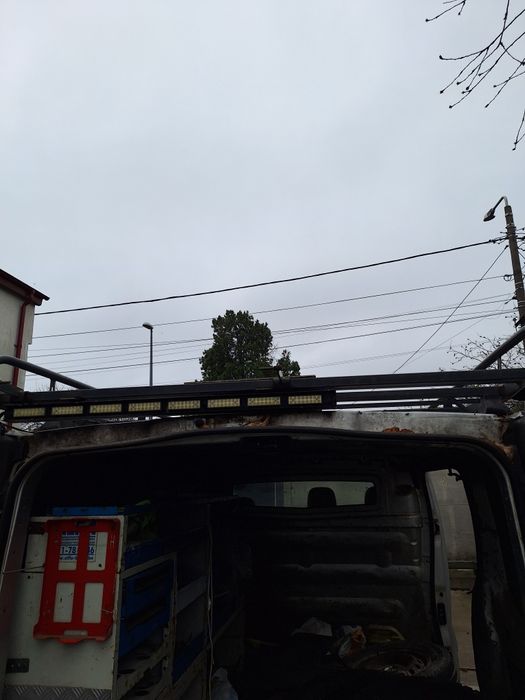 Vând portbagaj,scara si girofar Opel Vivaro