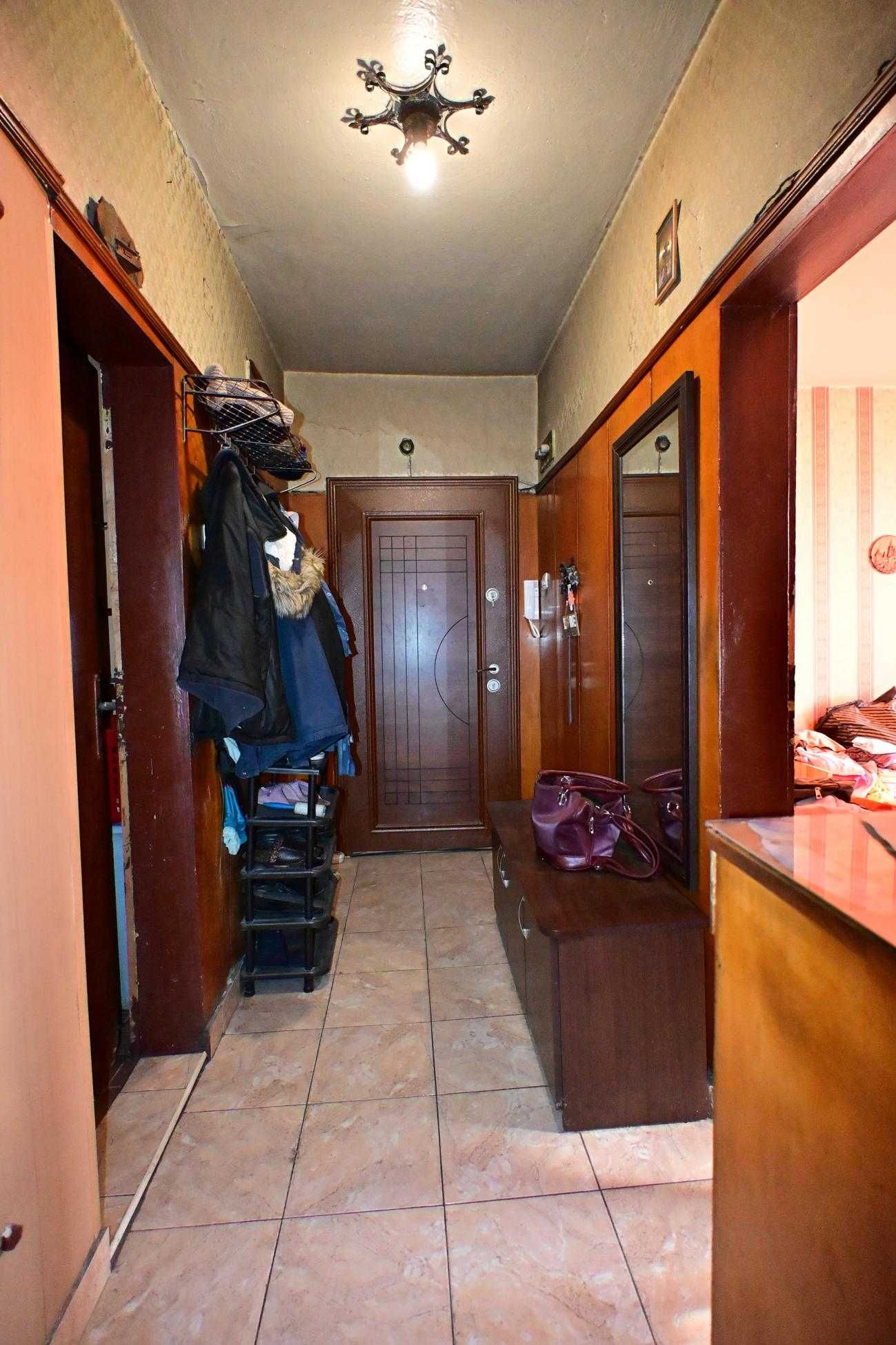 Двустаен тухлен апартамент в гр. Перник, кв. Твърди ливади