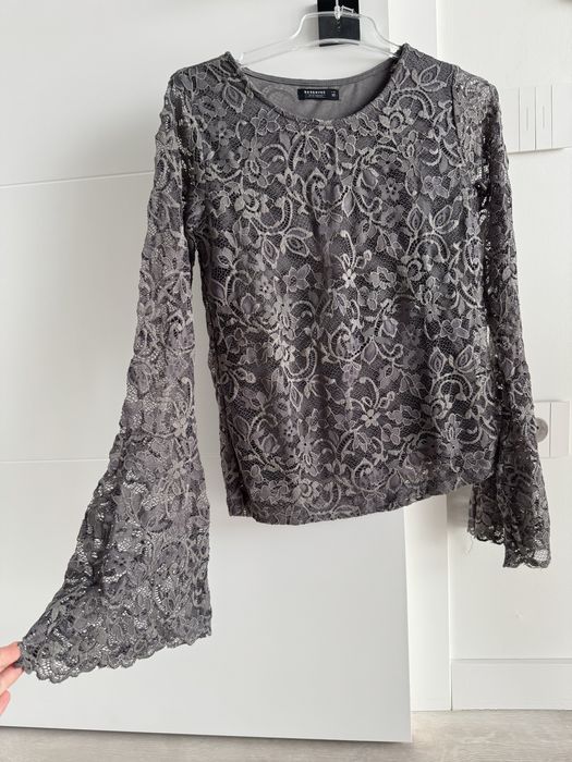 Bluza maneca lunga tip clopot cu dantela - nouă