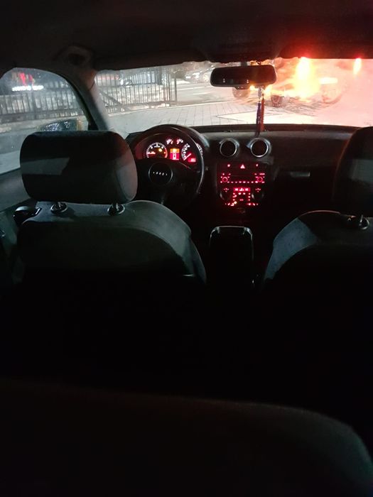 Vând schimb Audia a3