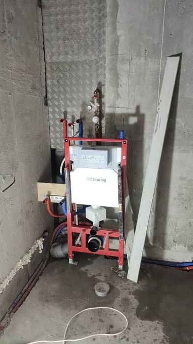 Мастер-сантехник: установка, ремонт труб, смесителей, унитазов, бойлер