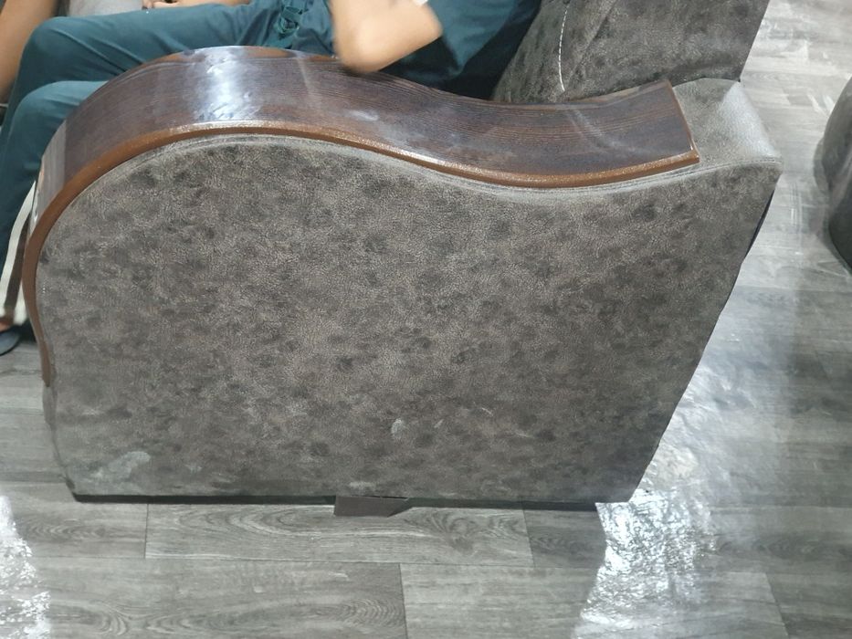 Mehmonxona uchun mebel