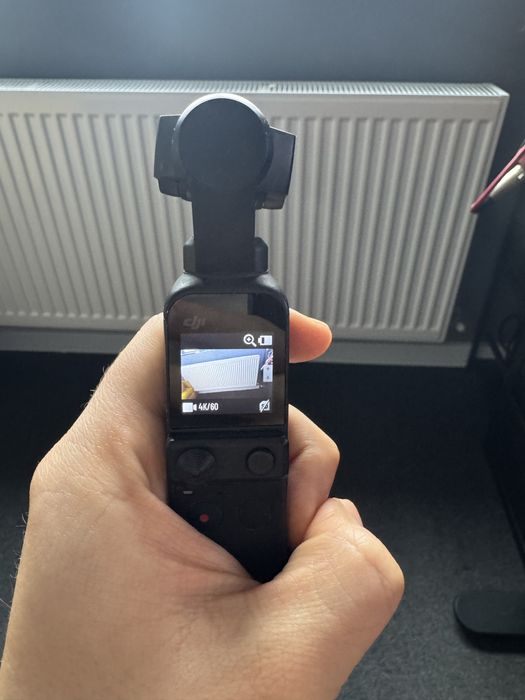 Osmo pocket 2 + microfon + brat extindere + carcasa protectie camera