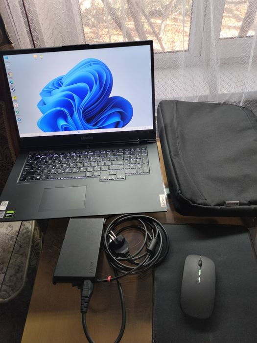 Игровой ноутбук Lenovo Legion Y540 / i5-10300H / GTX 1650 Ti / SSD 512