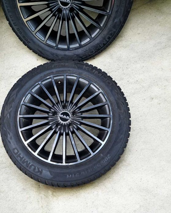 Комплект джанти със зимни гуми R16 /205-55/