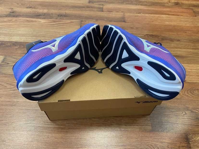 Маратонки Mizuno wave sky 37