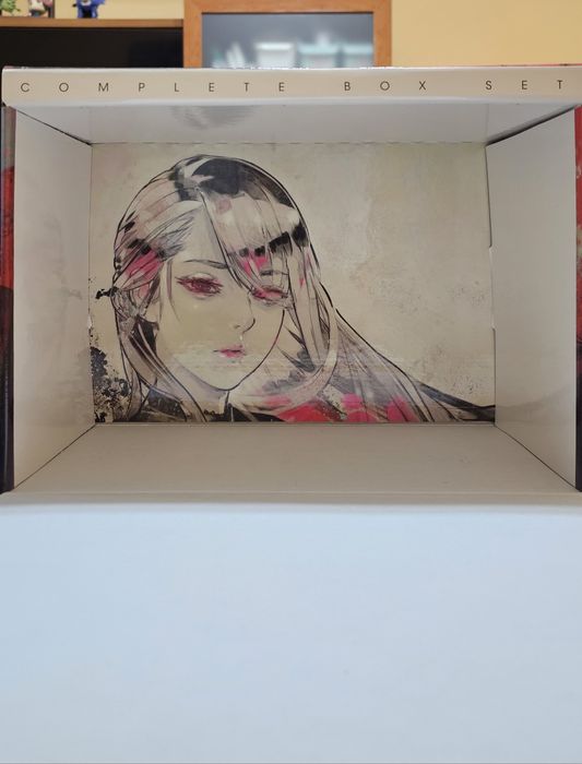 Продавам Tokyo Ghoul:Re Manga Box