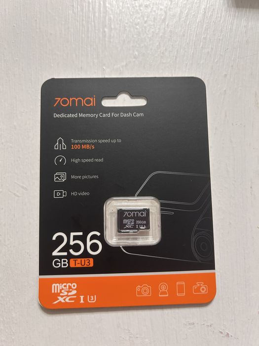 Карта памяти на 256 Гб