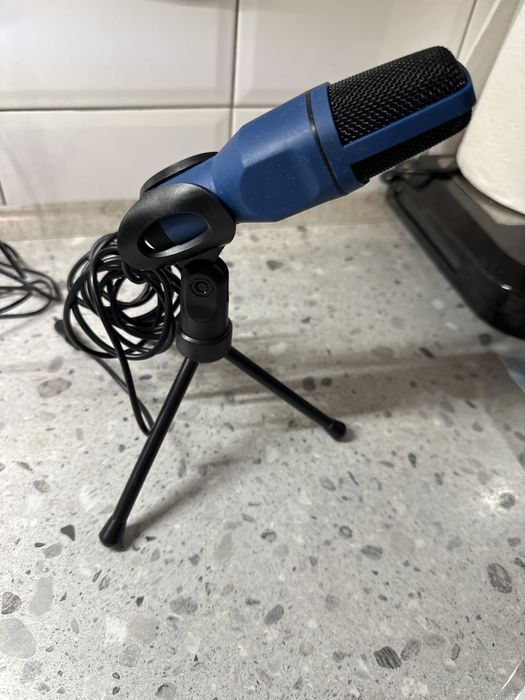 Microfon nou Condenser