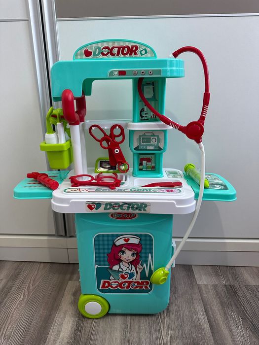 Trusă medicală tip troller jucărie
