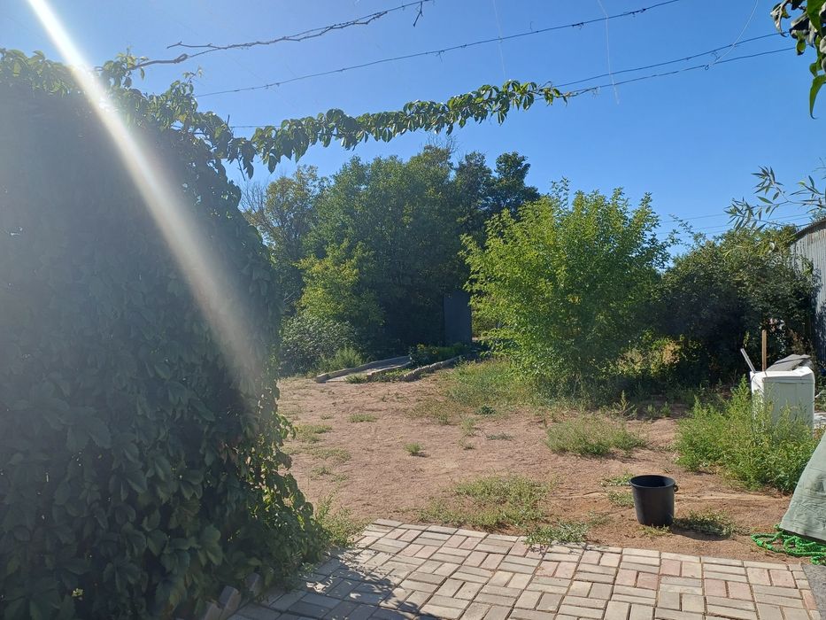 Продаётся большая дача