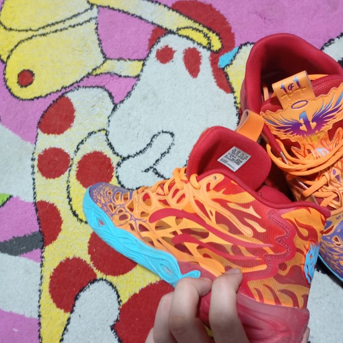 Кроссовки lamelo