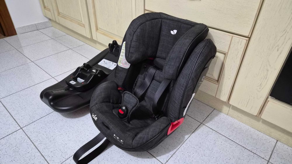 Scaun copil Joie cu baza isofix 0-25 Kg