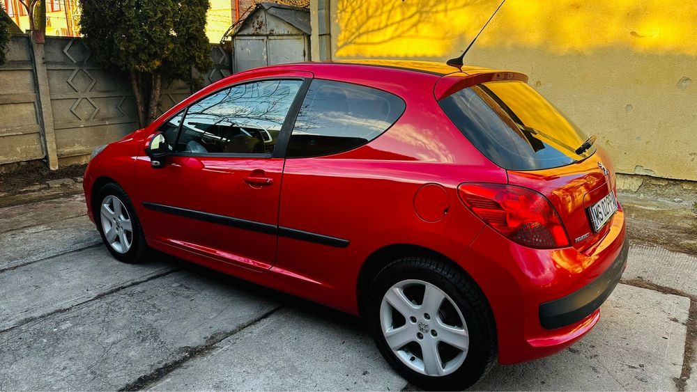 Peugeot 207!! 1.6 HDI!!