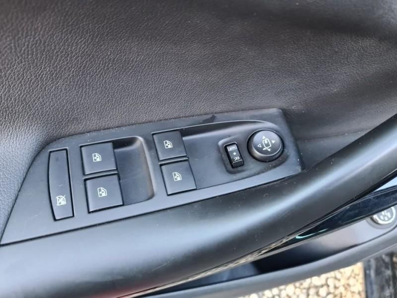 Butoane comanda geamuri electrice stanga fata Opel Astra K
