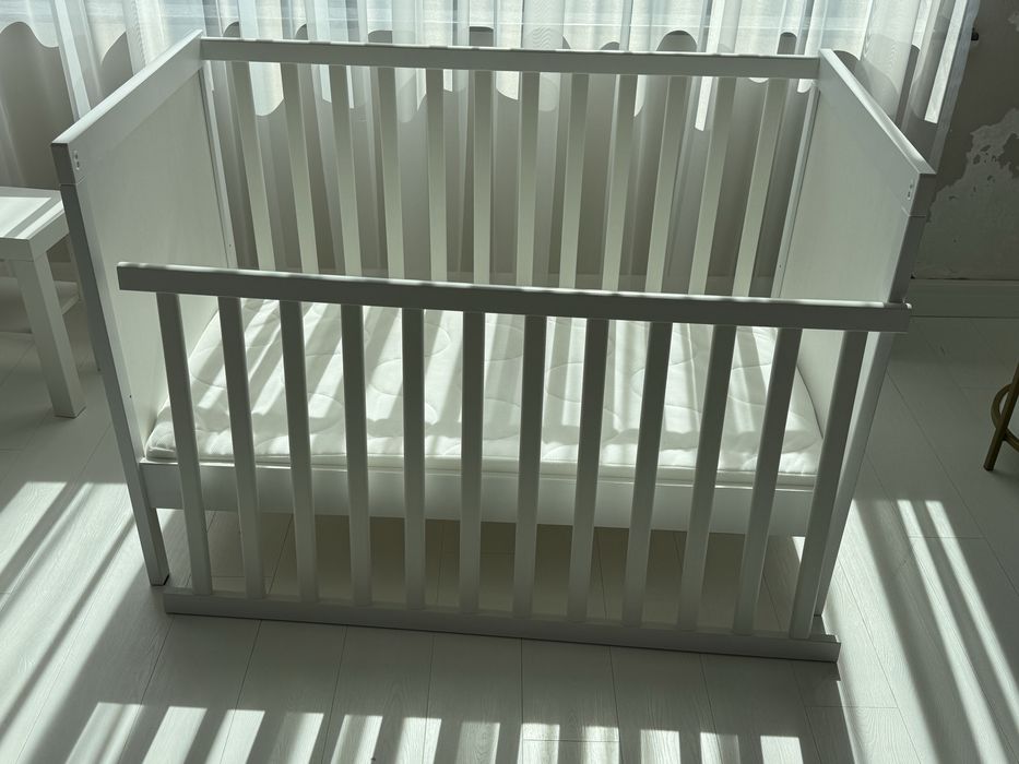 Vand pătuț alb Ikea Sundvik