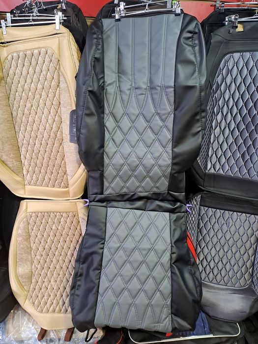 Продам чехлы на Toyota Alphard