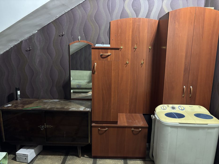 Продам шкафы в прихожую